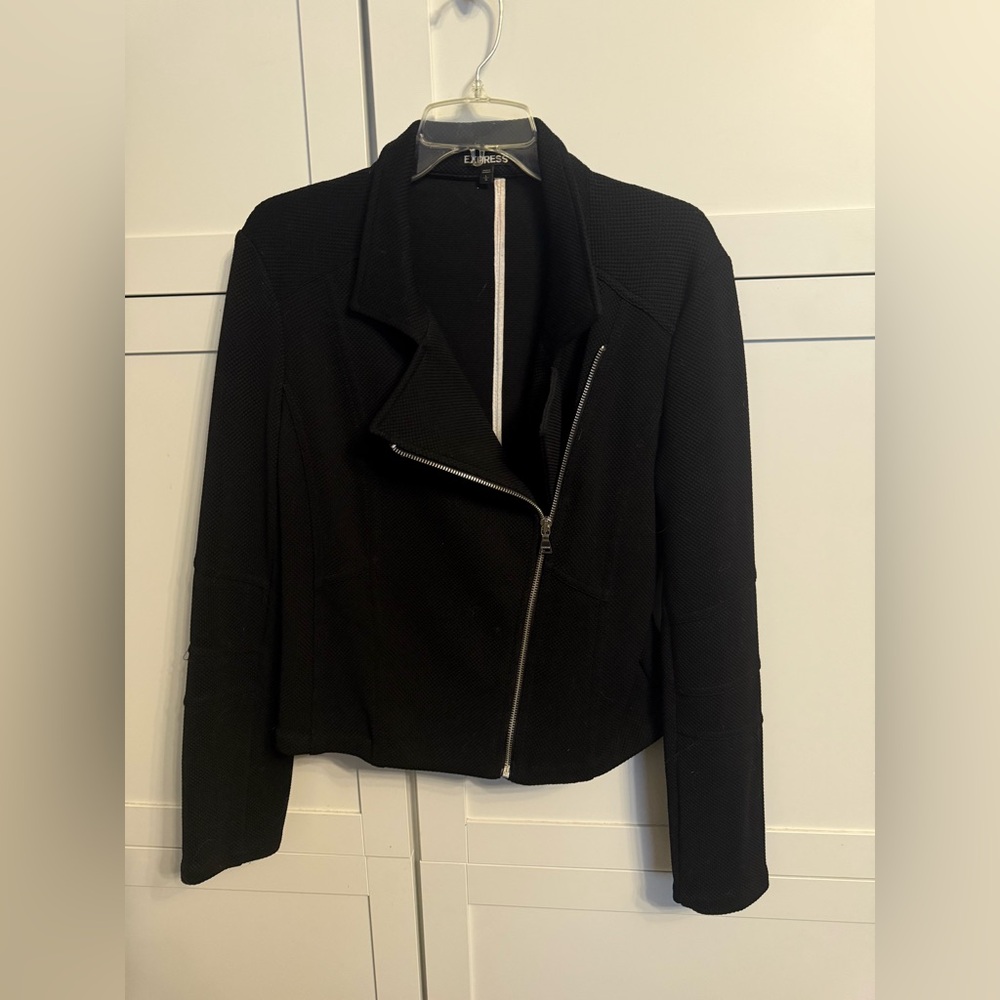 🖤 Express Textured Stretch Moto Jacket – Size L – Sleek & Layer-Ready